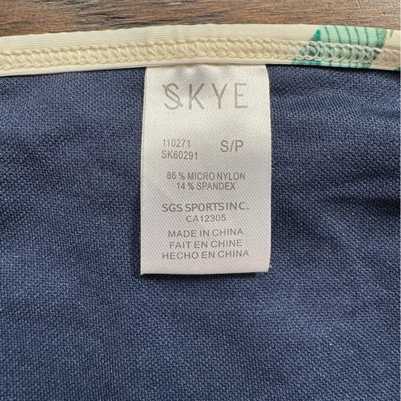 SKYE Bikini - Tropical Print - Picture 7 of 7